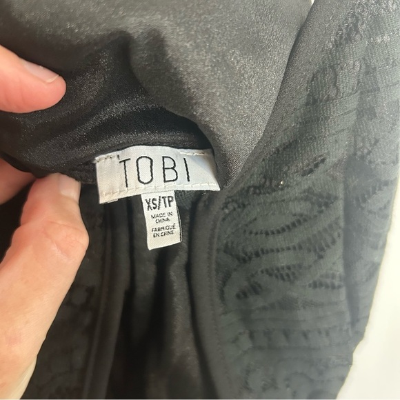 NWT Tobi Black Lace Detail Cutout Sleeveless Mini Dress Women’s Size XS - Picture 3 of 6